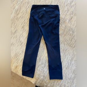 Lululemon Crops Size 4